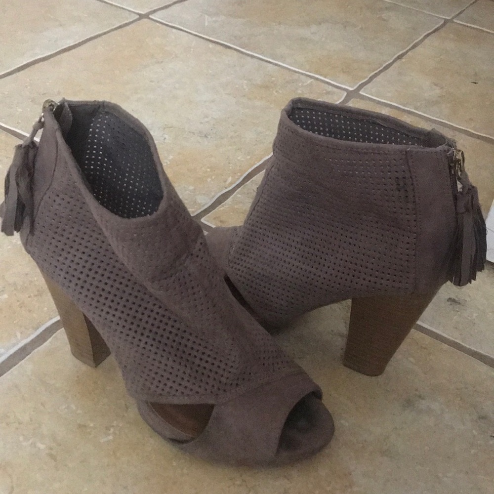 Booty Heels